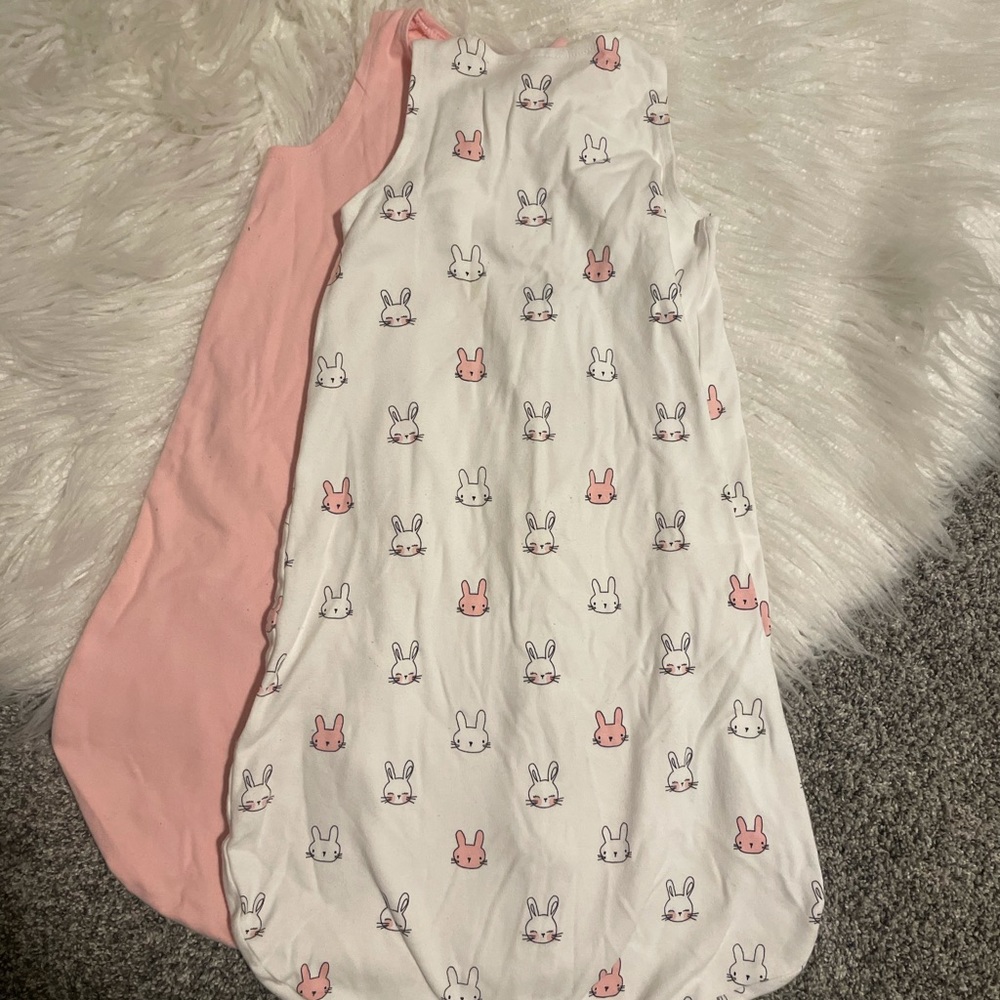 2 gorgeous sleep sacks.  Zipper style.  6-9 months.